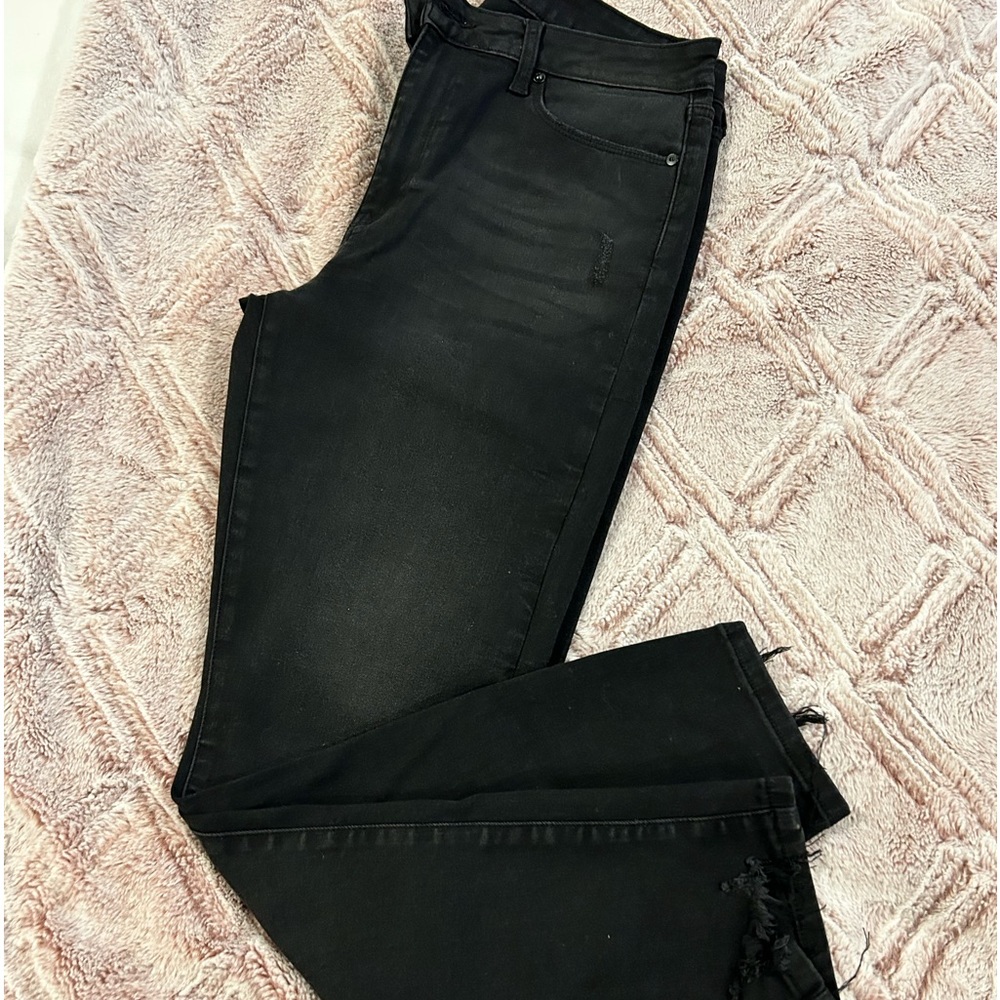 New without tags “Just Black Denim” Ripped Jeans size 31